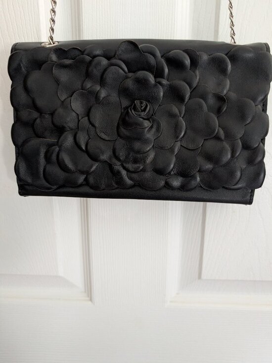 Patricia Nash Handbags - Patricia Nash leather 3d floral bag